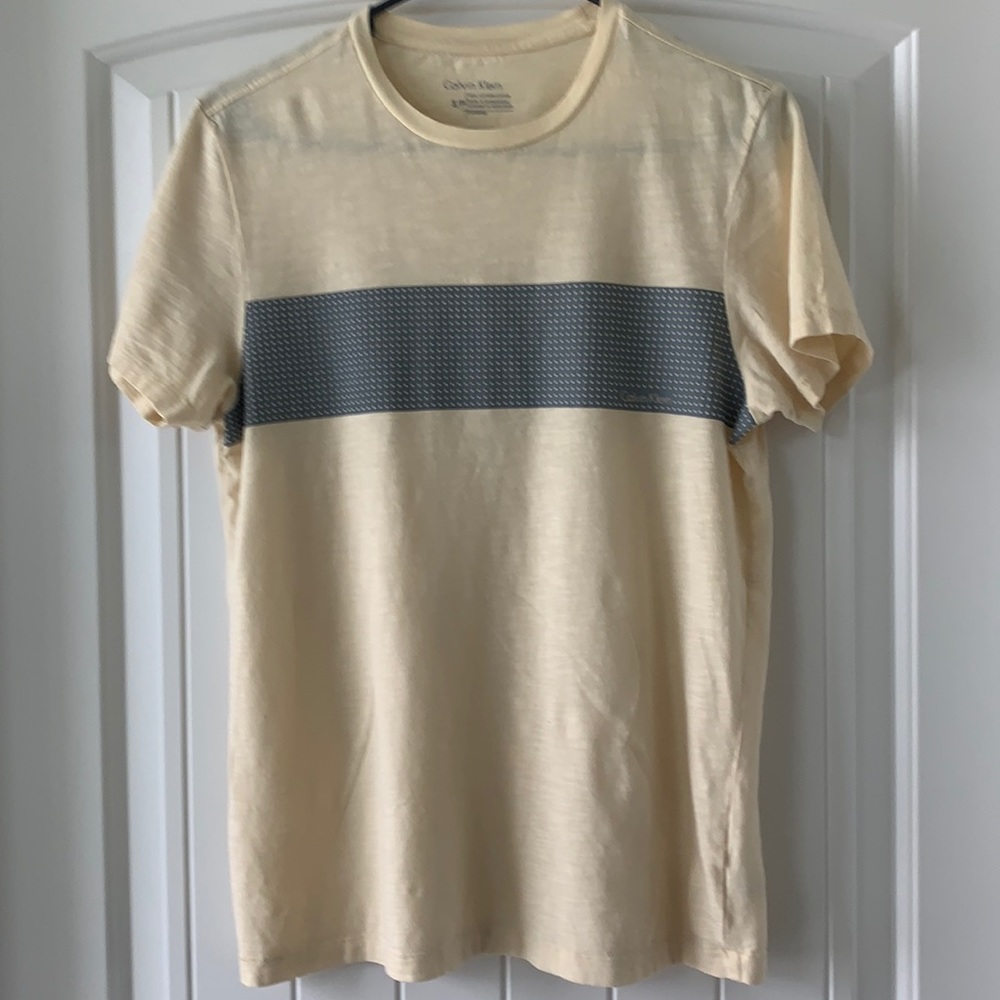 Calvin Klein Tshirt